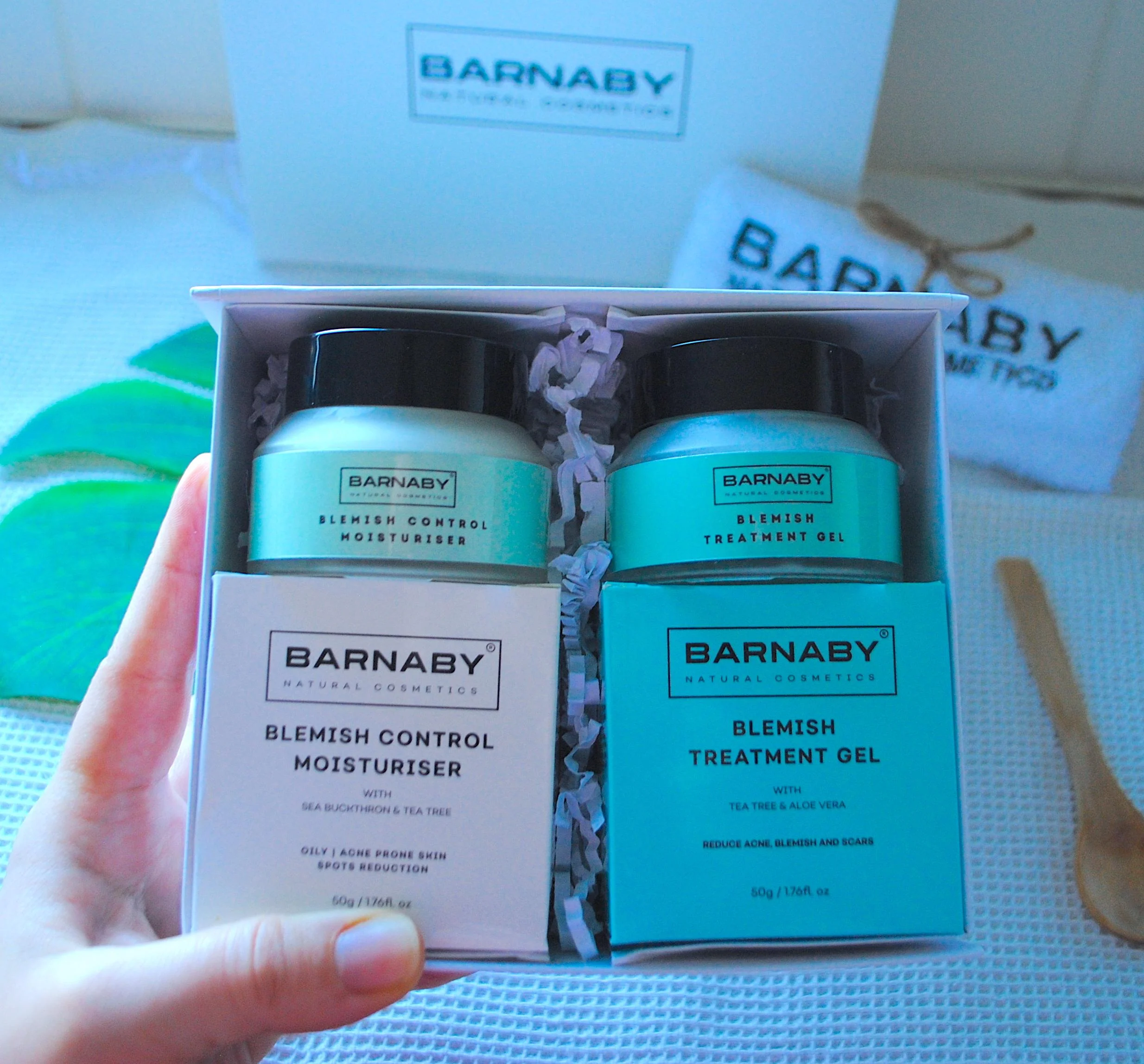 Blemish Treatment and Acne Control Beauty Set Box - Barnaby Skincare - Image 4
