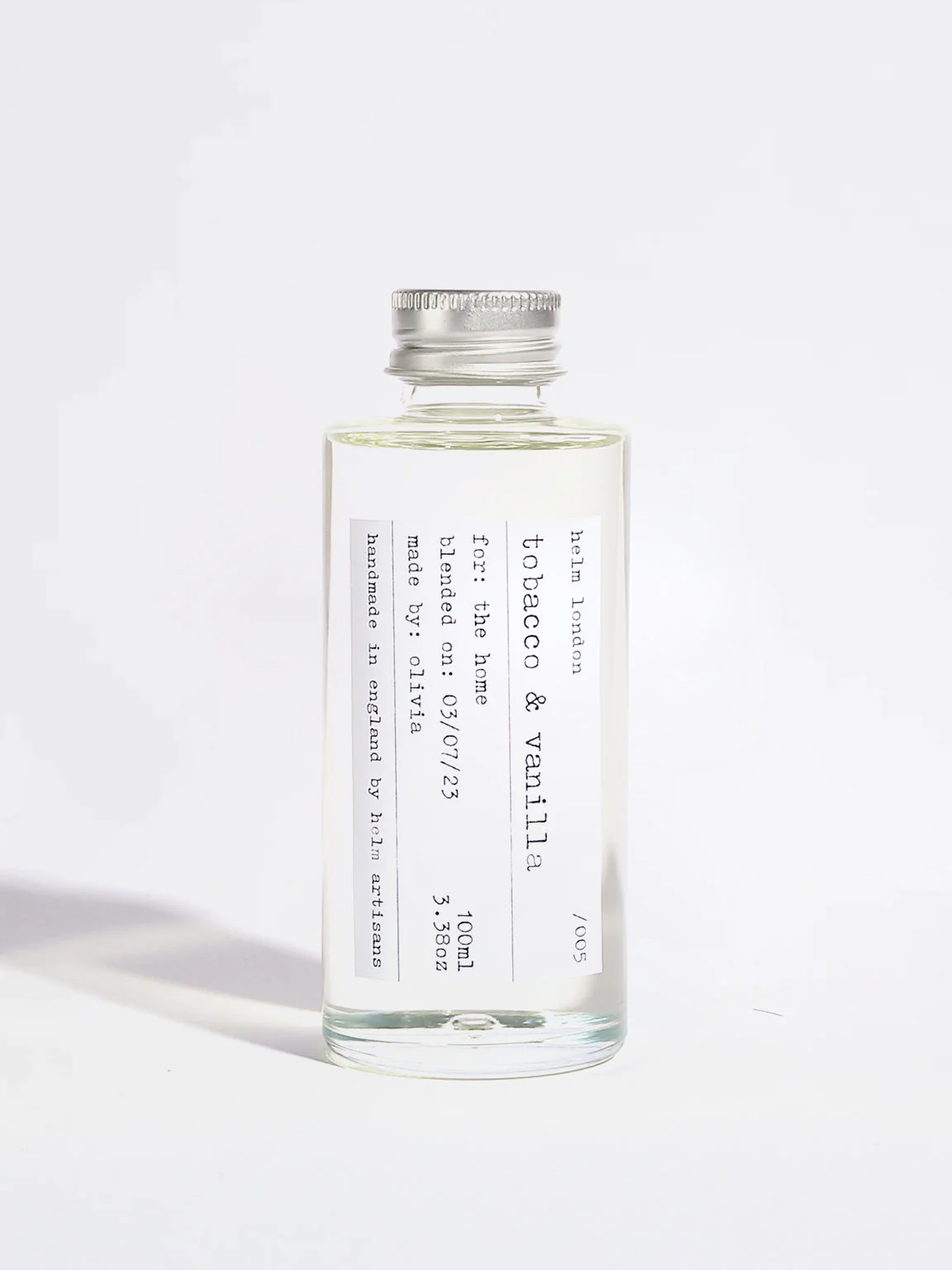 Helm London Tobacco & Vanilla Ceramic Reed Diffuser - 100ml - Image 2