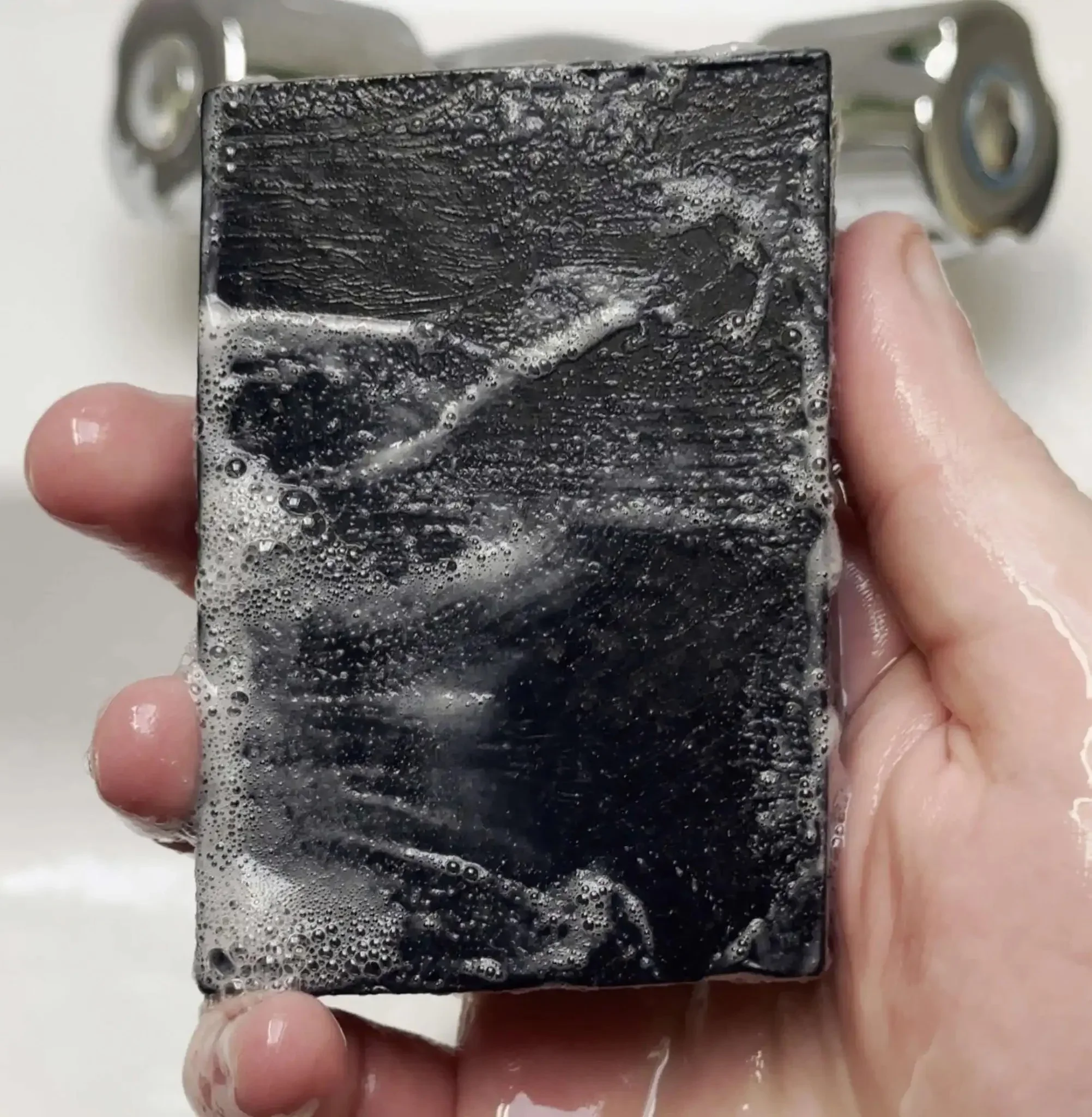 Hiltwood Tea Tree Lavender Dead Sea Mud & Pumice Natural Soap Bar (With Grit) - Image 3