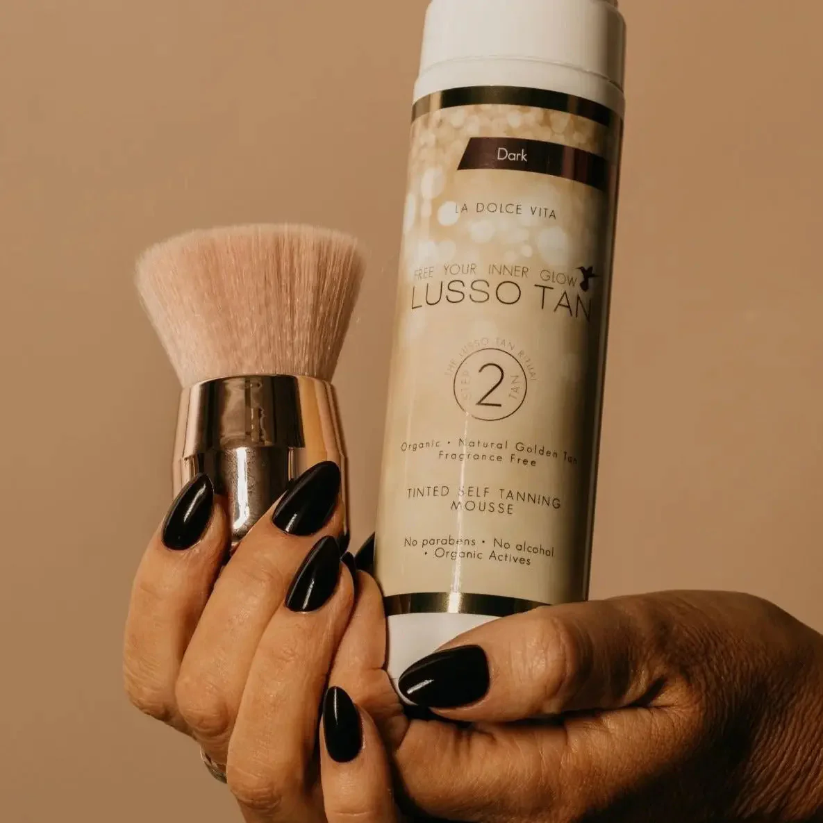 Lusso Tan - Sunless Tanning Hand & Face Brush - Image 3