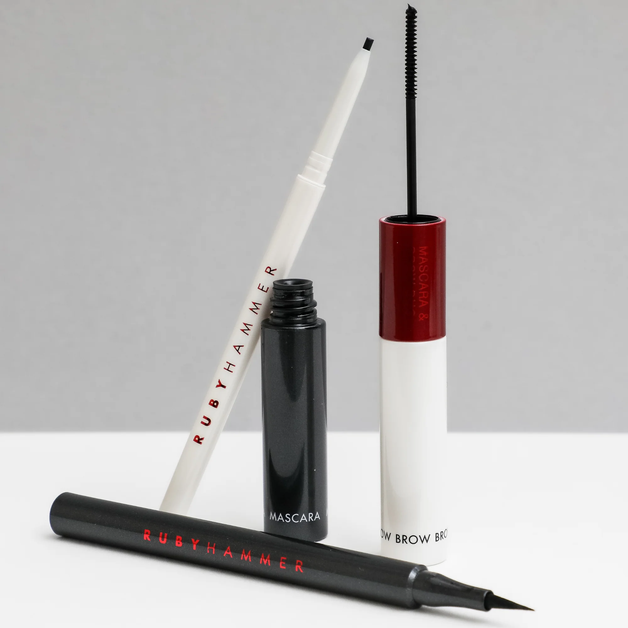 Ruby Hammer - Precision Liquid Eyeliner - Image 3