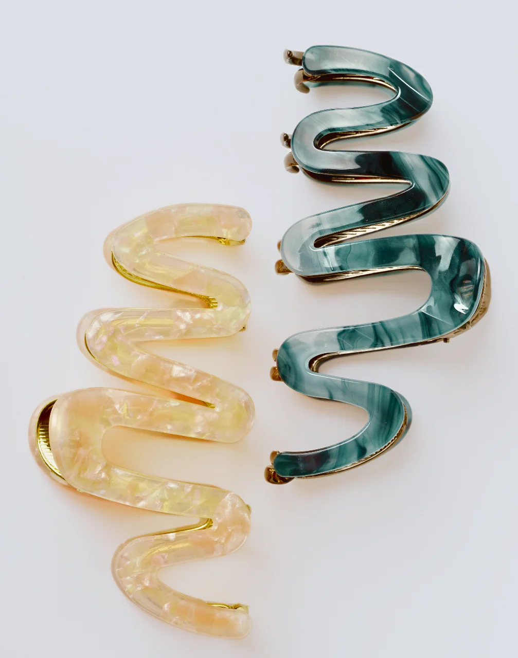 ReverieHair Wavy Twist Hair Clips - Image 12