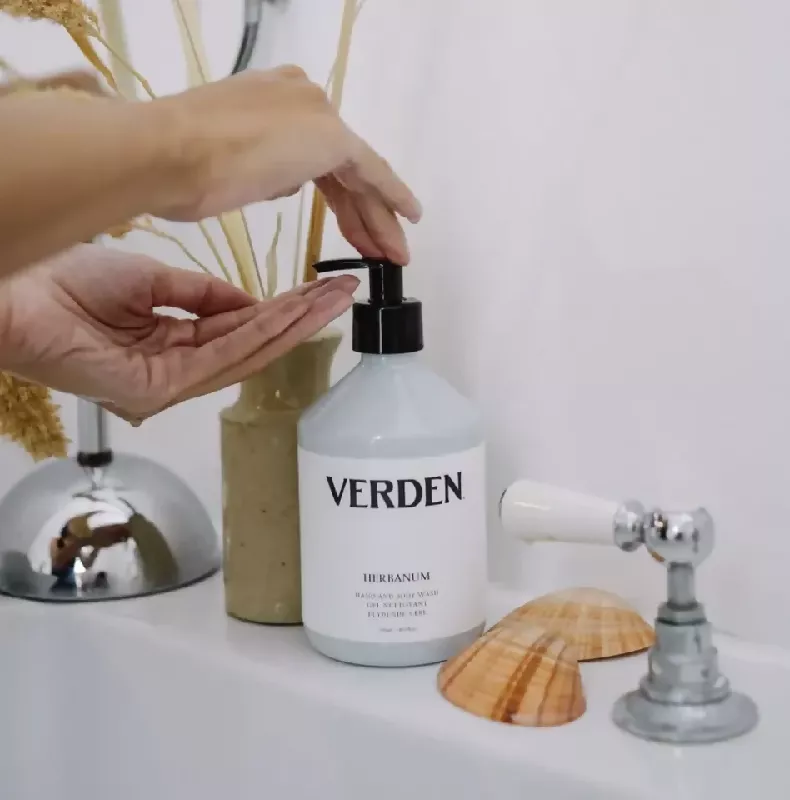 Verden Herbanum Hand and Body Wash 500ml - Image 4
