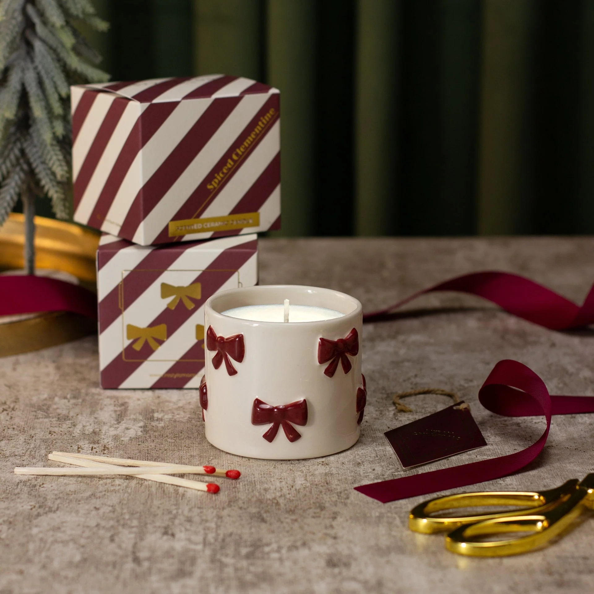 Zesty Lemons Under the Tree: Burgundy Bow Candle - Spiced Clementine