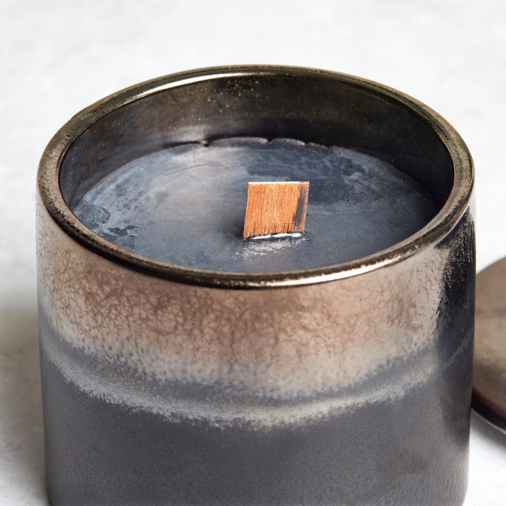 Zesty Lemons Kiln: Bronze & Graphite Ceramic Candle - Activated Charcoal & Matcha - Image 4